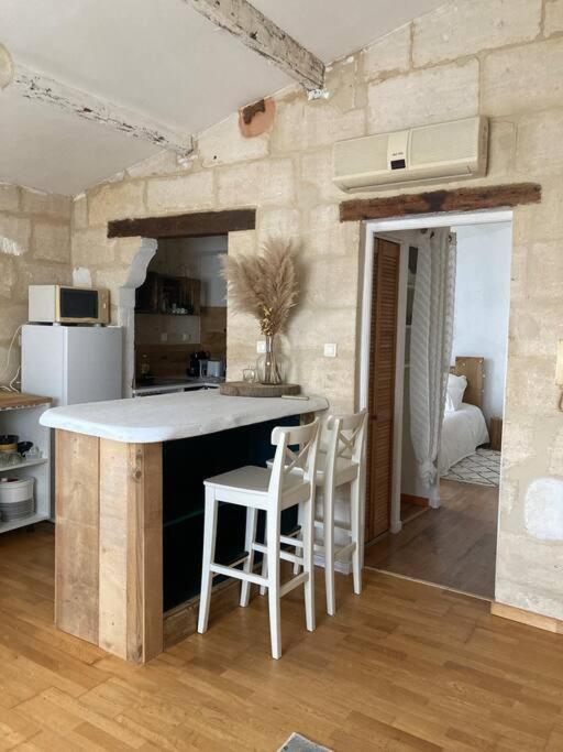La Cigale Apartment บูแคร์ ภายนอก รูปภาพ
